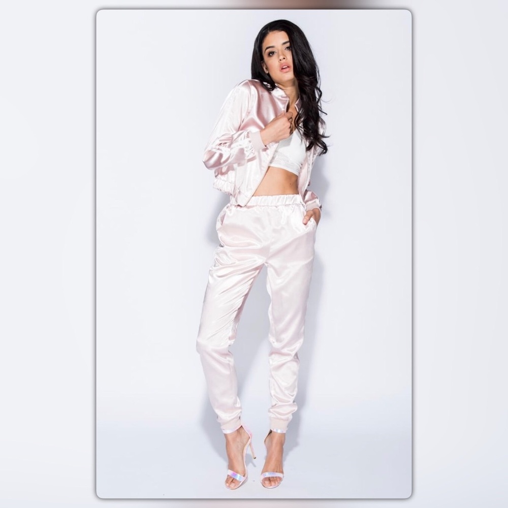 🆑 Satin Tracksuit Jacket (See “Bottoms” 4 Pants) - Picture 5 of 8